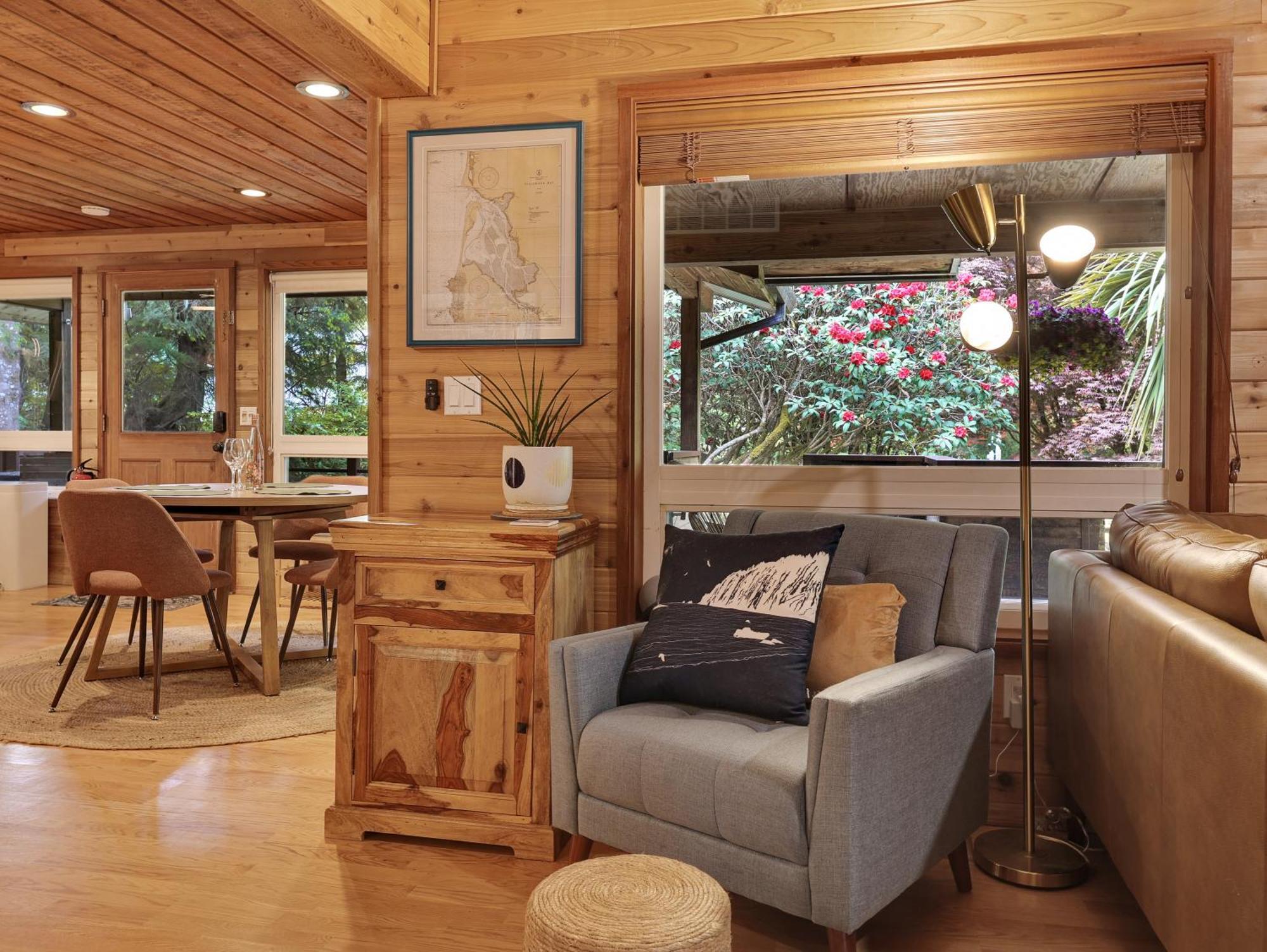 Woods Waves: Luxury Coast Cabin King Beds Pets Тилламук Экстерьер фото