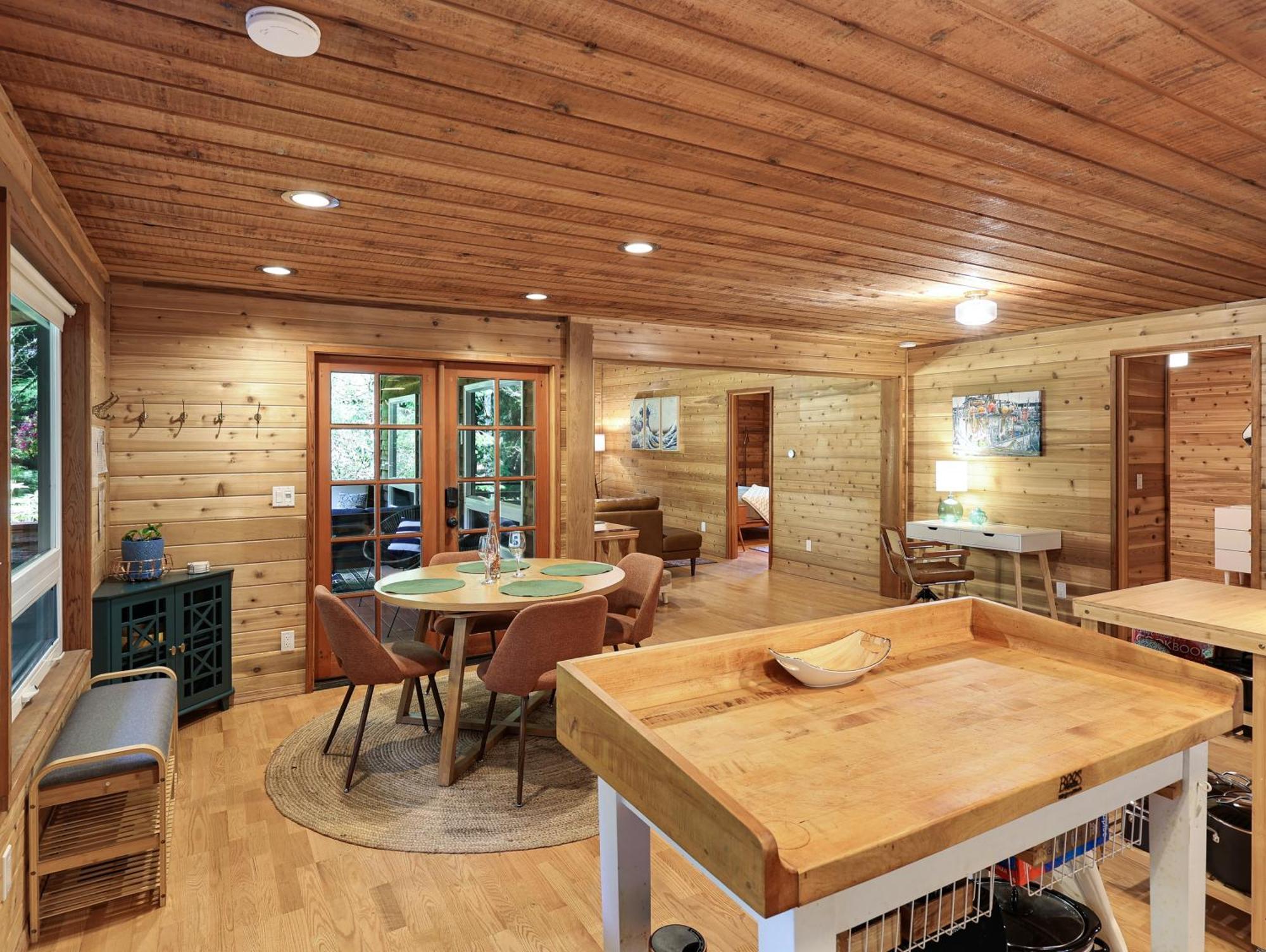 Woods Waves: Luxury Coast Cabin King Beds Pets Тилламук Экстерьер фото